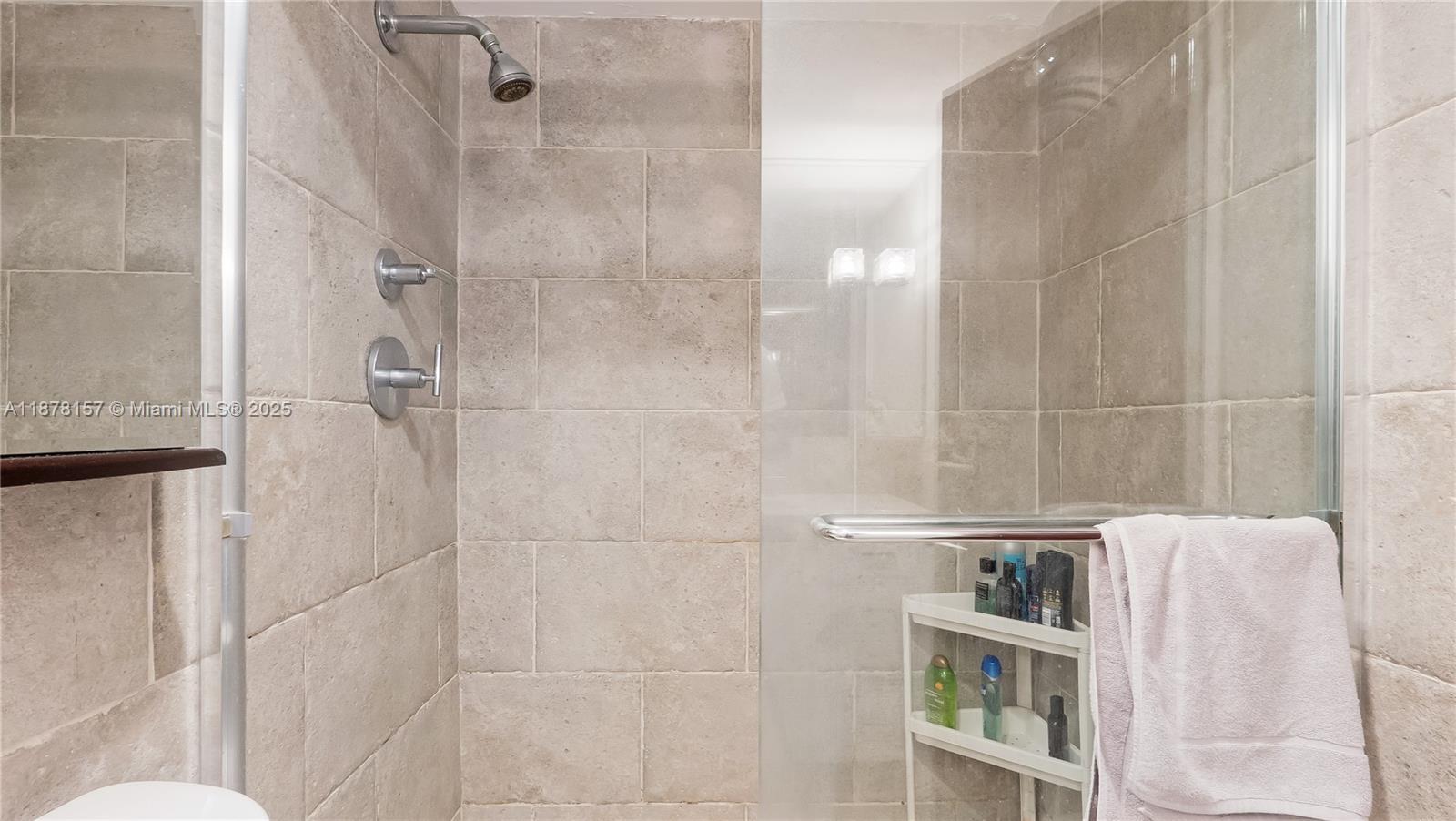 ARLEN HOUSE WEST CONDO - Residential