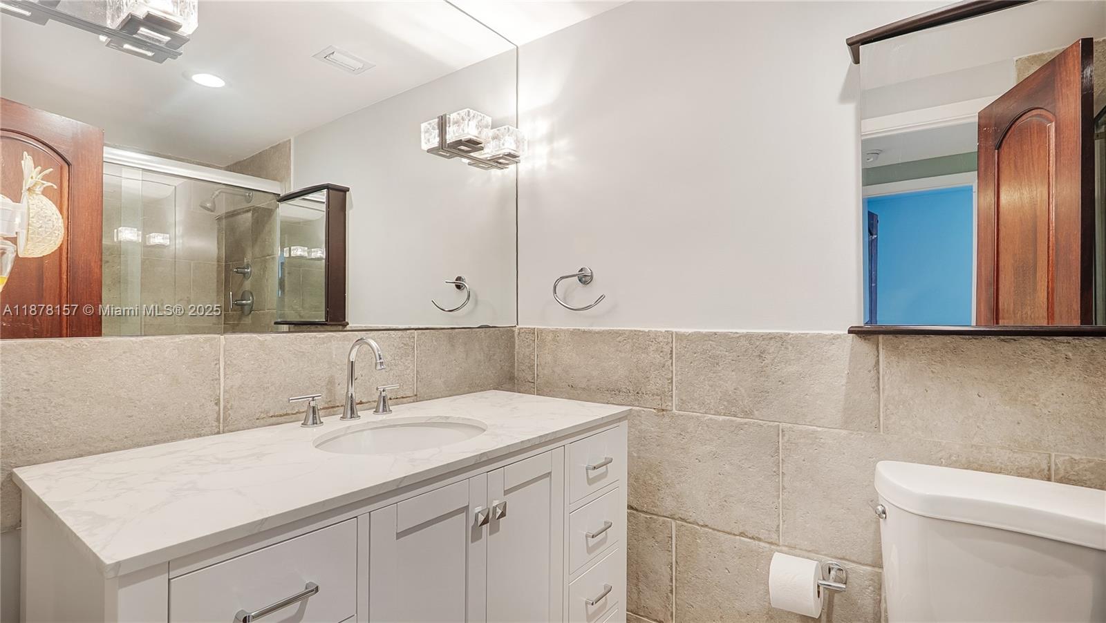 ARLEN HOUSE WEST CONDO - Residential