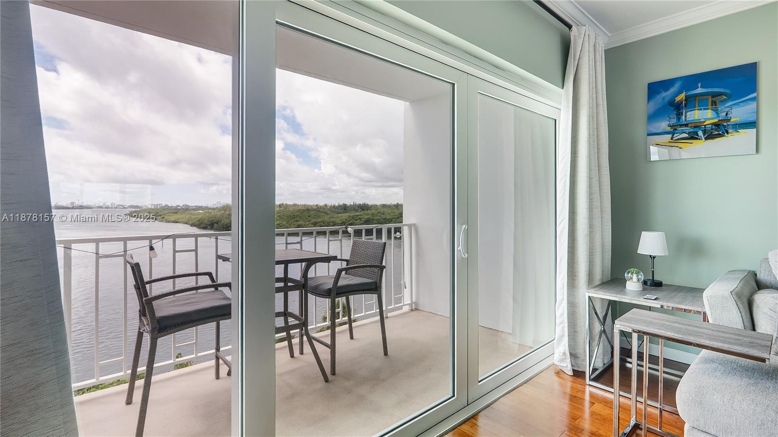 ARLEN HOUSE WEST CONDO - Residential