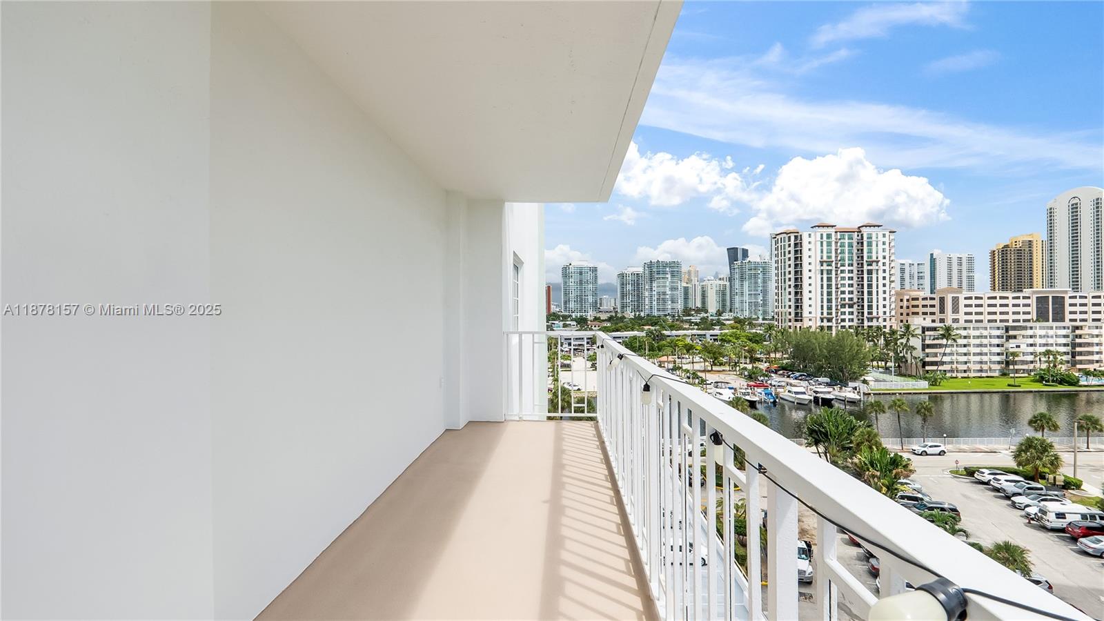 ARLEN HOUSE WEST CONDO - Residential