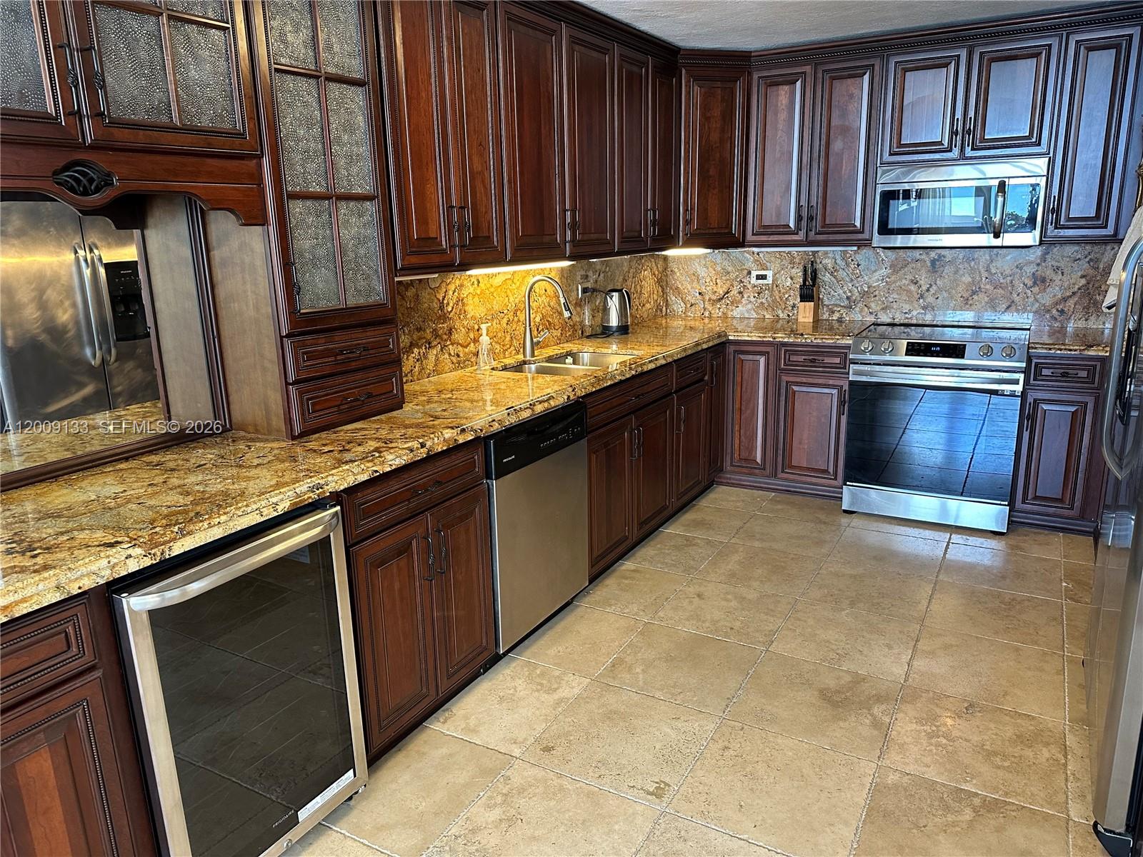 6039 Collins Ave 1510