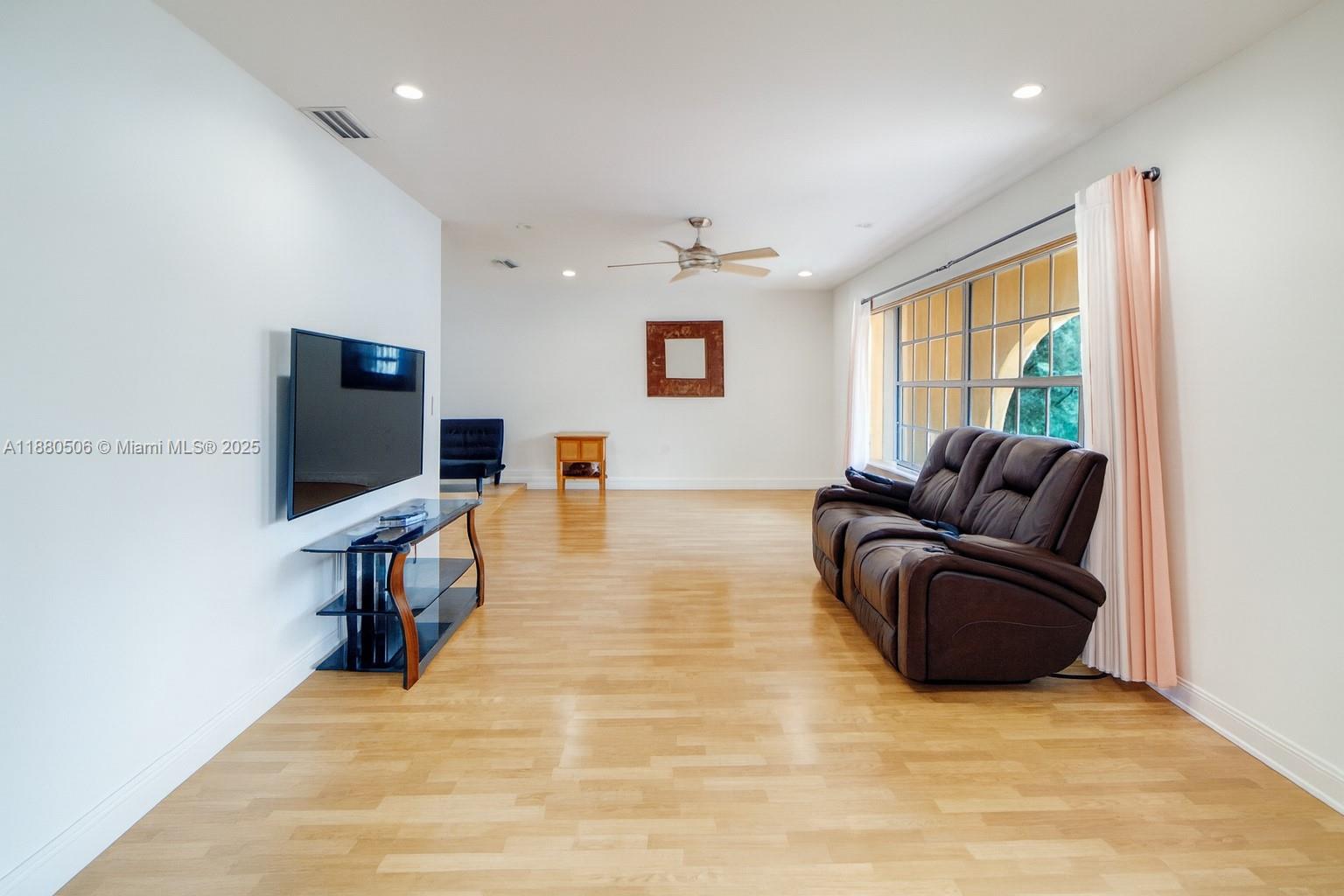 WESTVIEW SEC 3 PART 1 AME - Residential