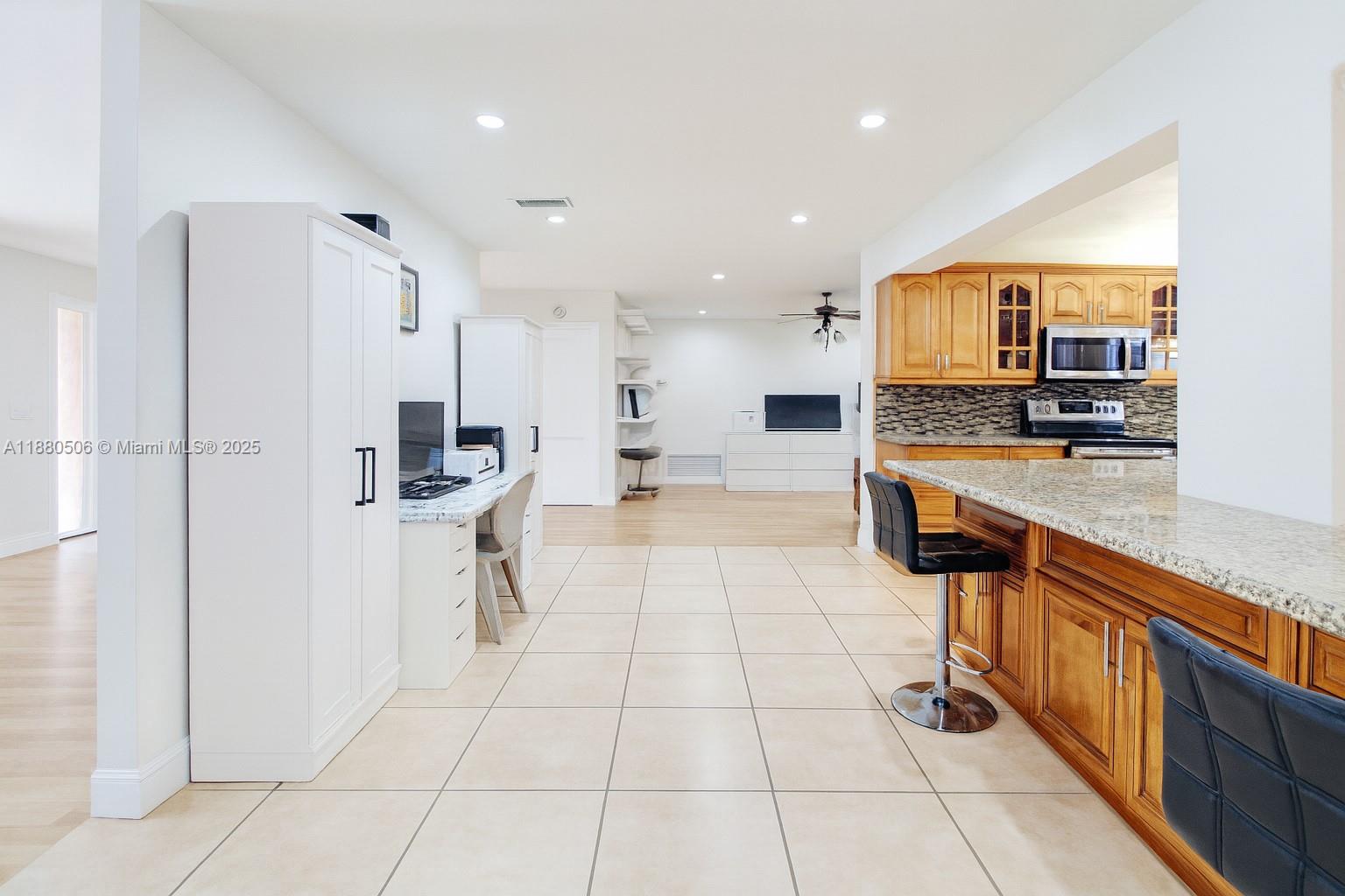 WESTVIEW SEC 3 PART 1 AME - Residential