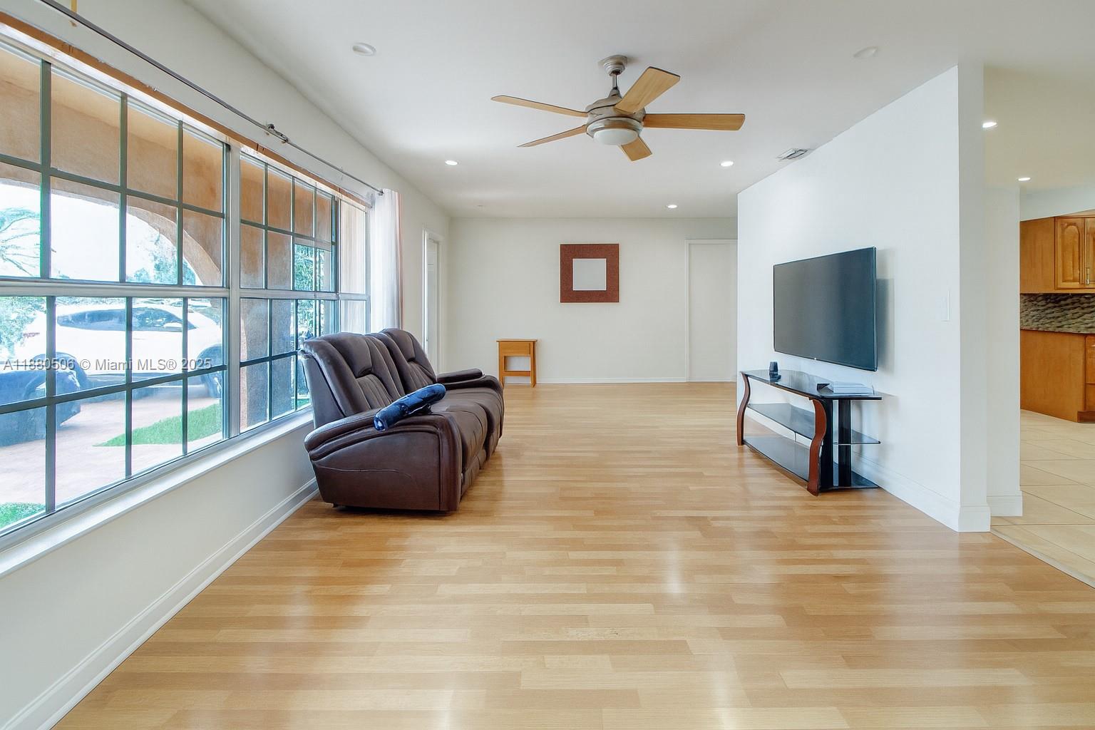 WESTVIEW SEC 3 PART 1 AME - Residential