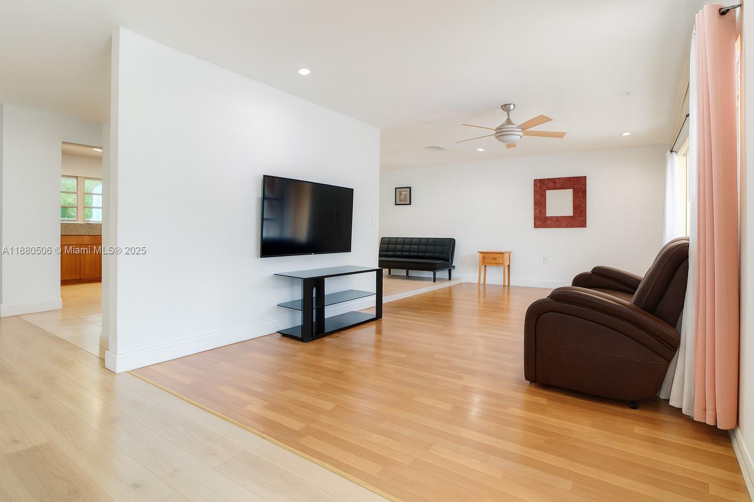 WESTVIEW SEC 3 PART 1 AME - Residential