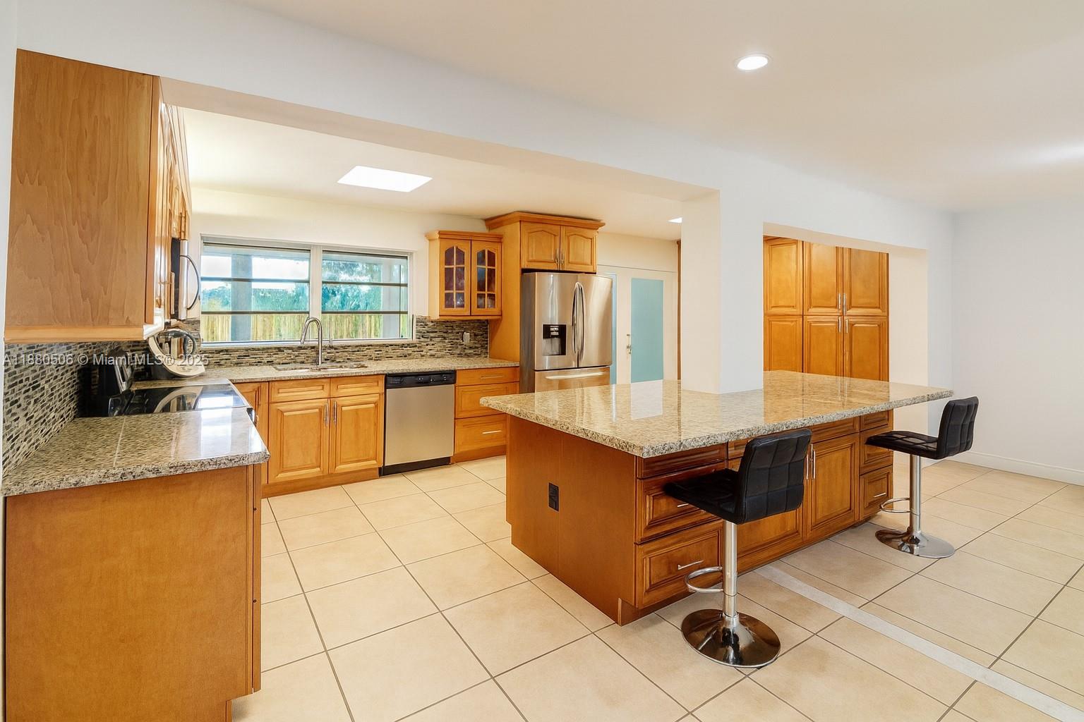 WESTVIEW SEC 3 PART 1 AME - Residential