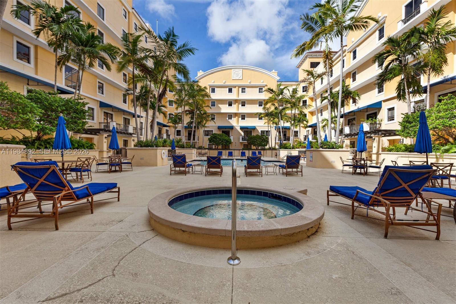 COLONNADE AT DADELAND SE - Residential