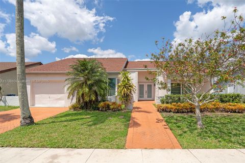 16791 Royal Poinciana Dr Weston FL 33326