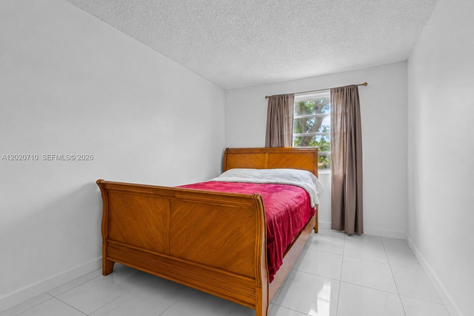 CONTINUUM CONDO PH II - Residential