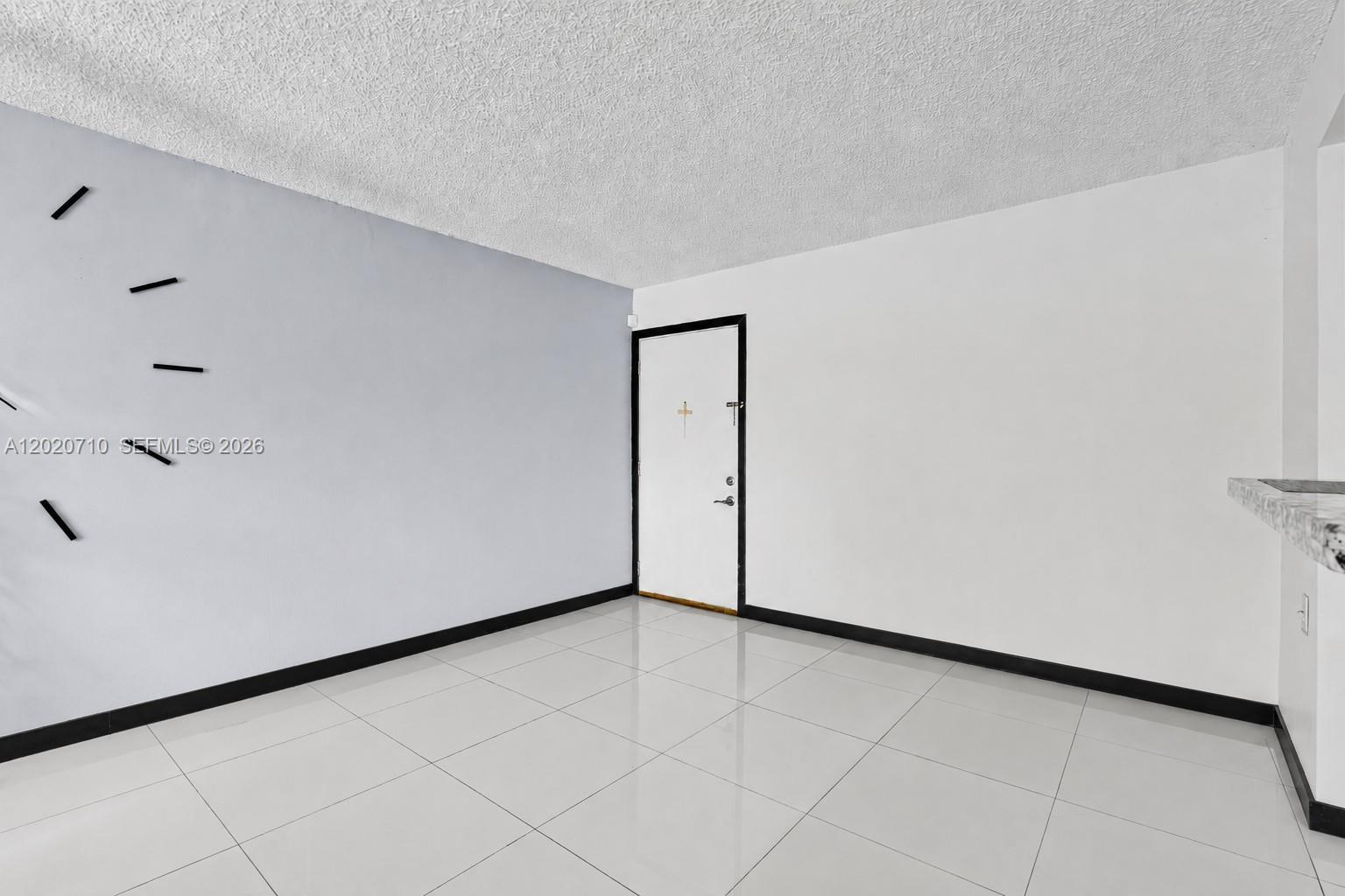CONTINUUM CONDO PH II - Residential