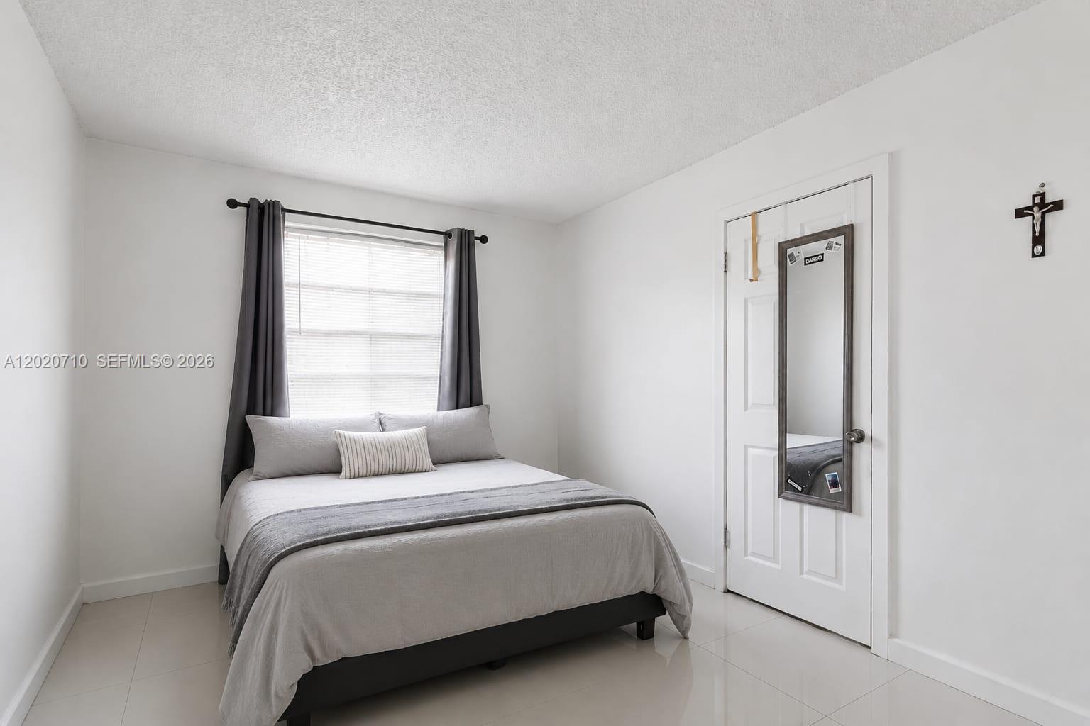 CONTINUUM CONDO PH II - Residential