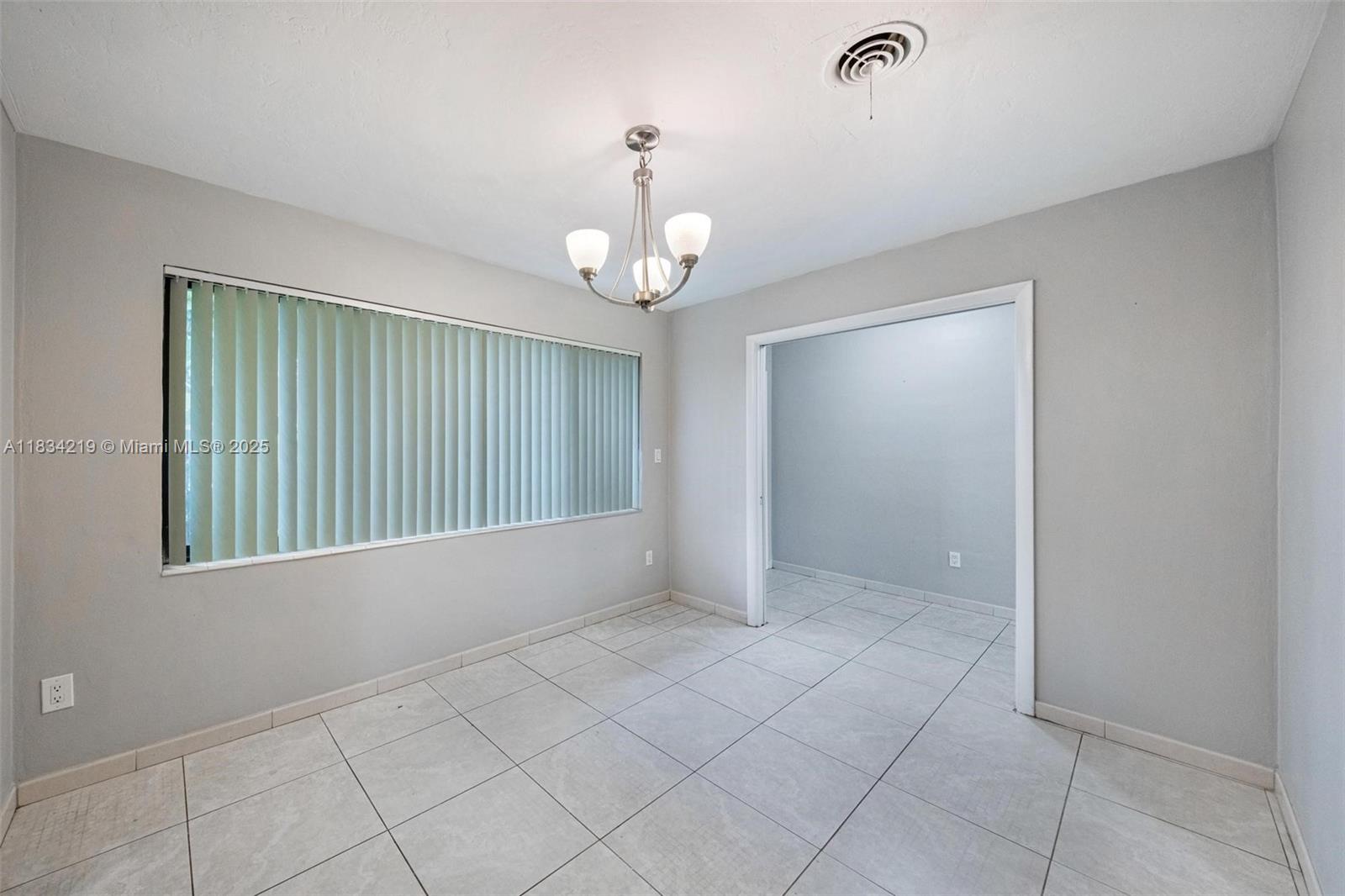 WINDWARD ESTATES SEC 1 - Residential