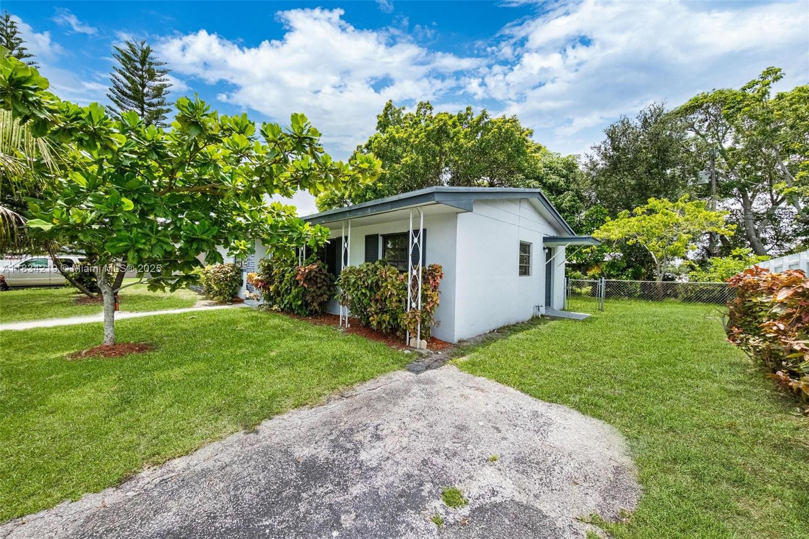 WINDWARD ESTATES SEC 1 - Residential