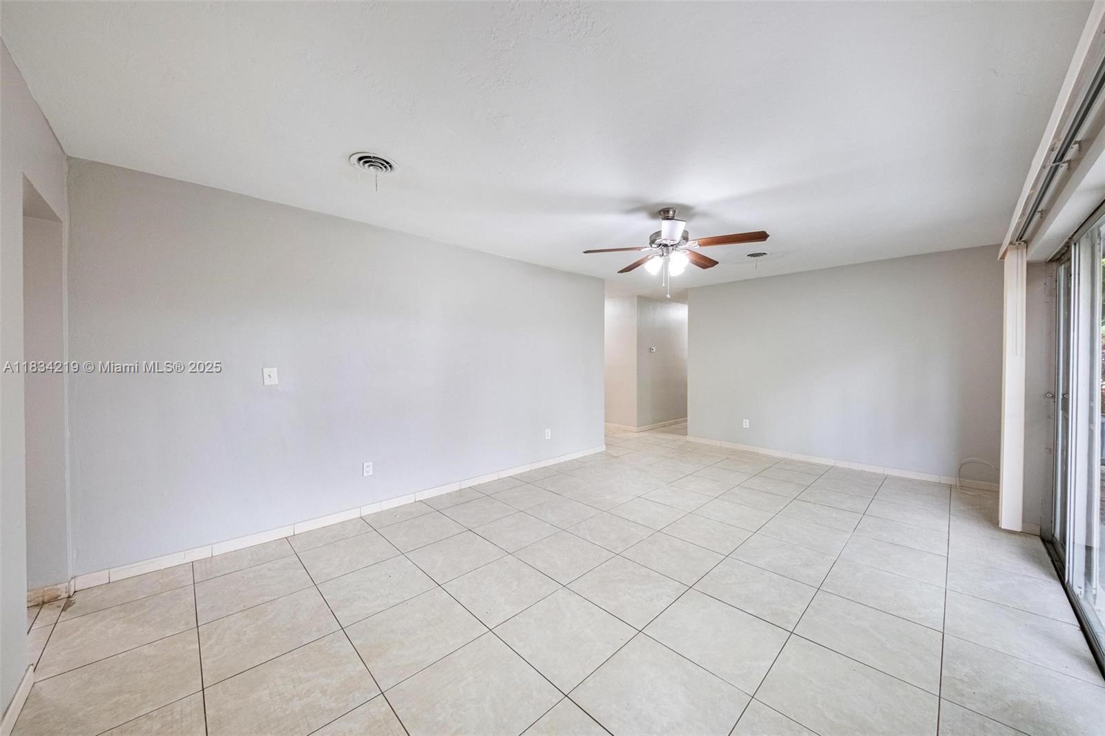 WINDWARD ESTATES SEC 1 - Residential