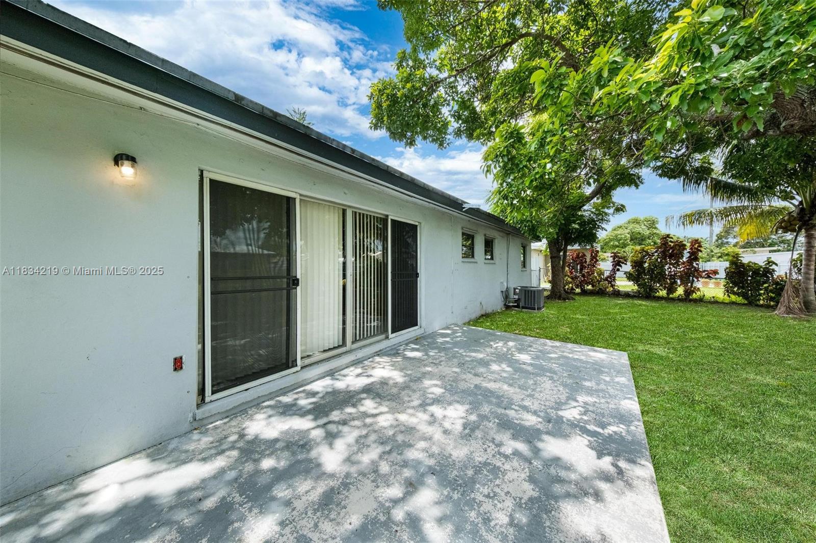 WINDWARD ESTATES SEC 1 - Residential