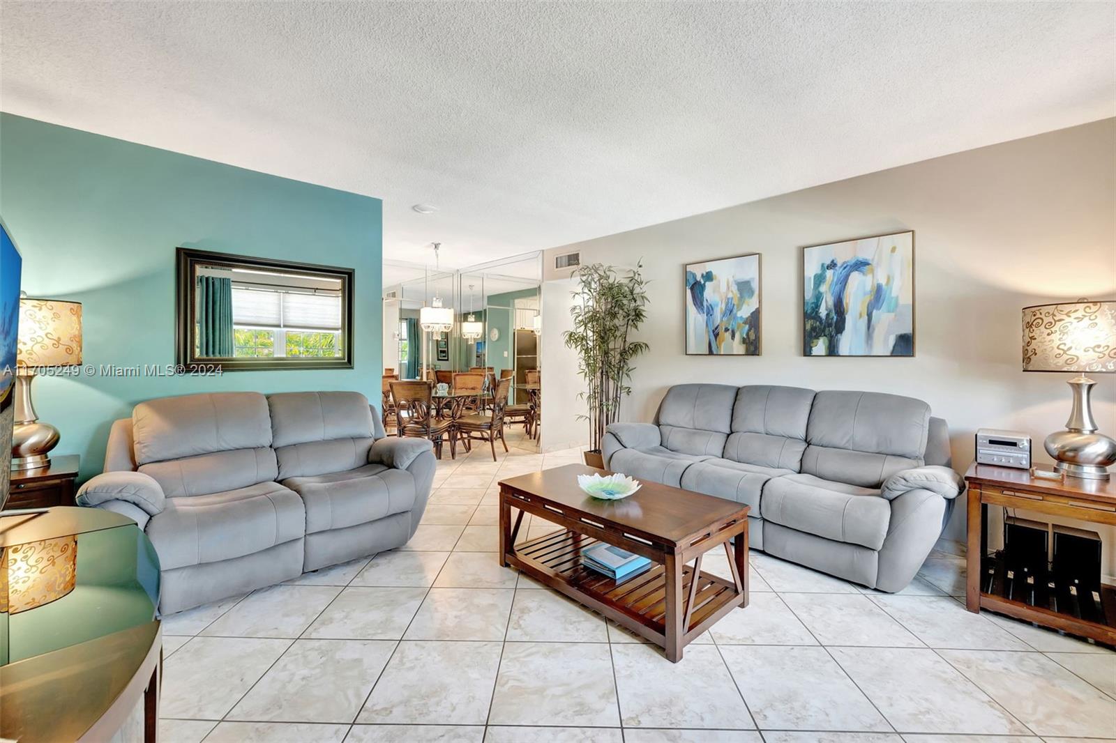 221 SE 9th Ave 211