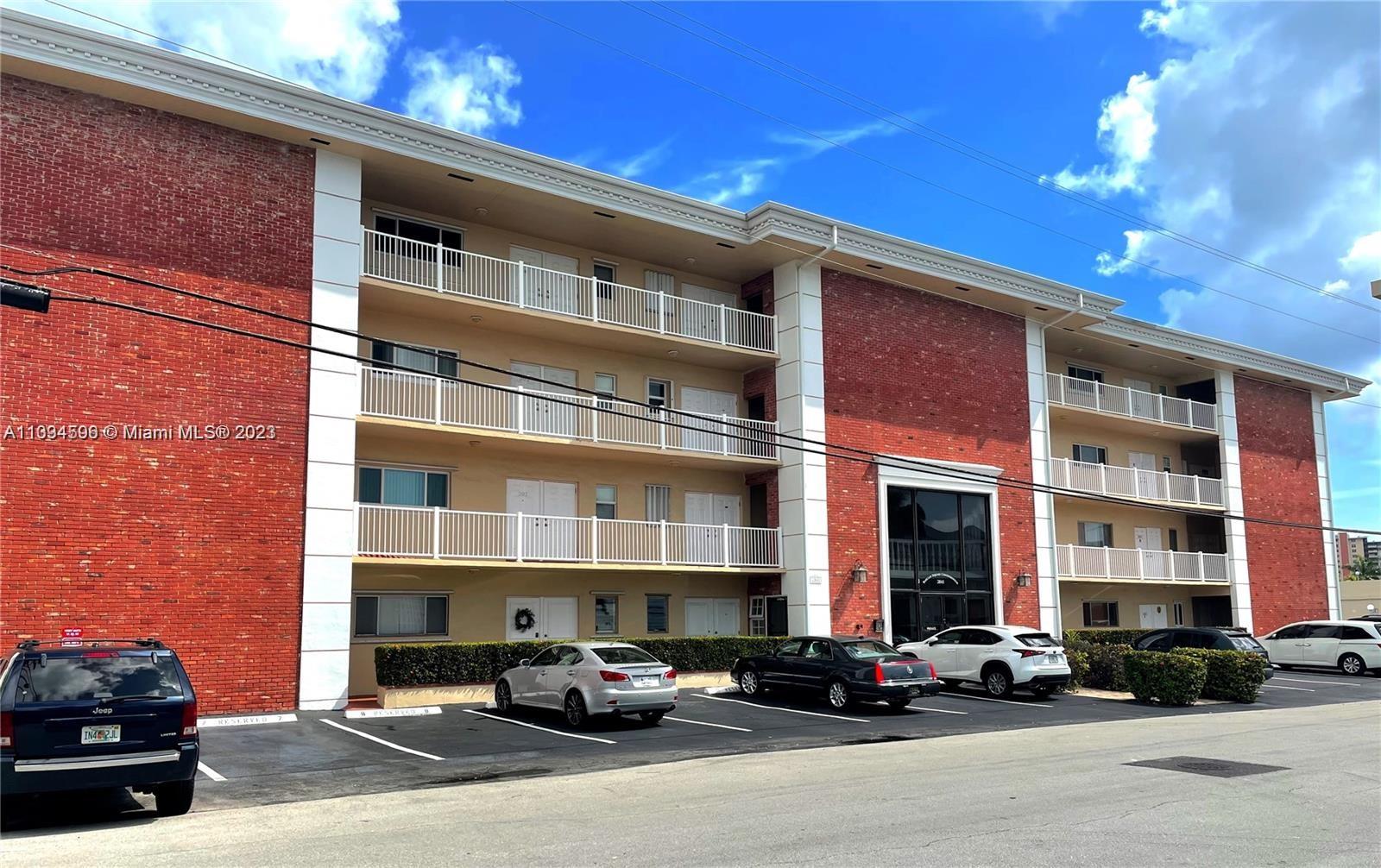 Photo 6 of 37 of 2841 NE 33rd Ct 403 condo