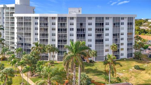 Photo of 2731 NE 14th St Causeway #812, Pompano Beach, FL 33062 (MLS # A11889939)