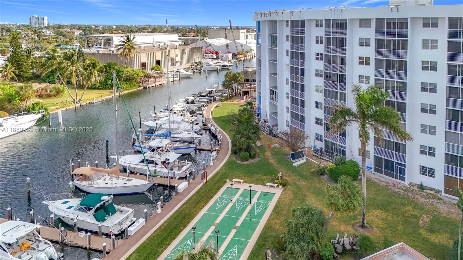 GARDEN-AIRE VILLAGE - Residential