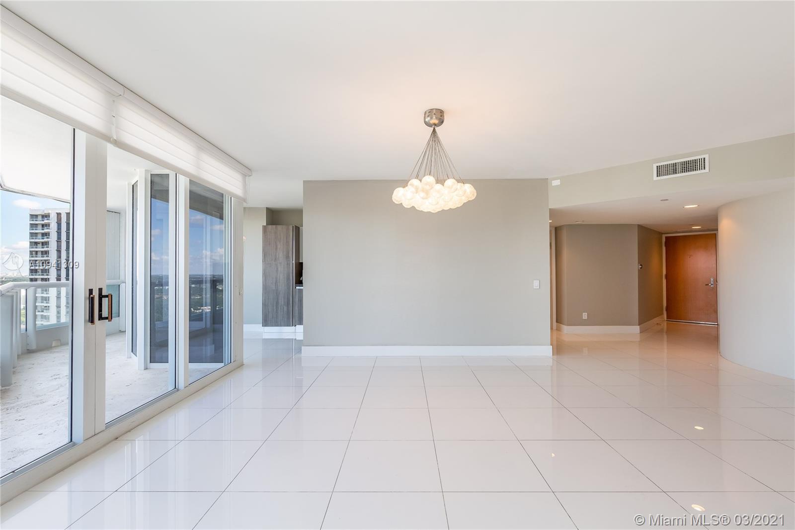 SOUTH TOWER AT THE POINT - Residential