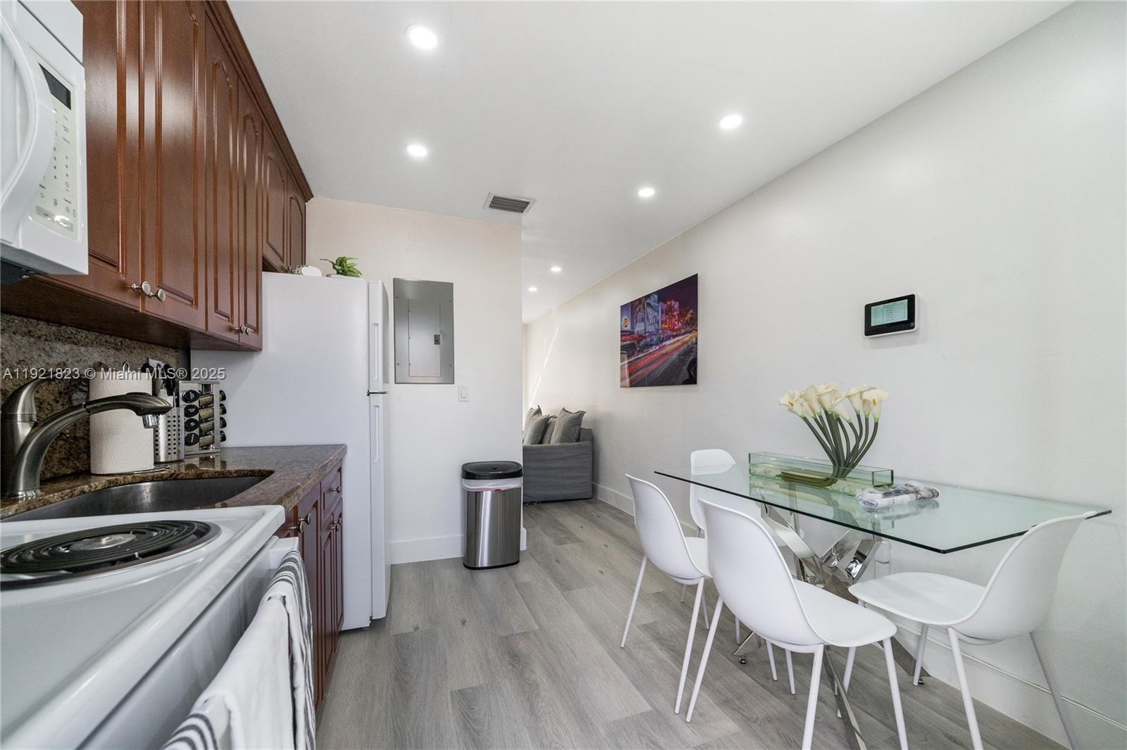 LEJEUNE GDN ESTATES AMD P - Residential Lease