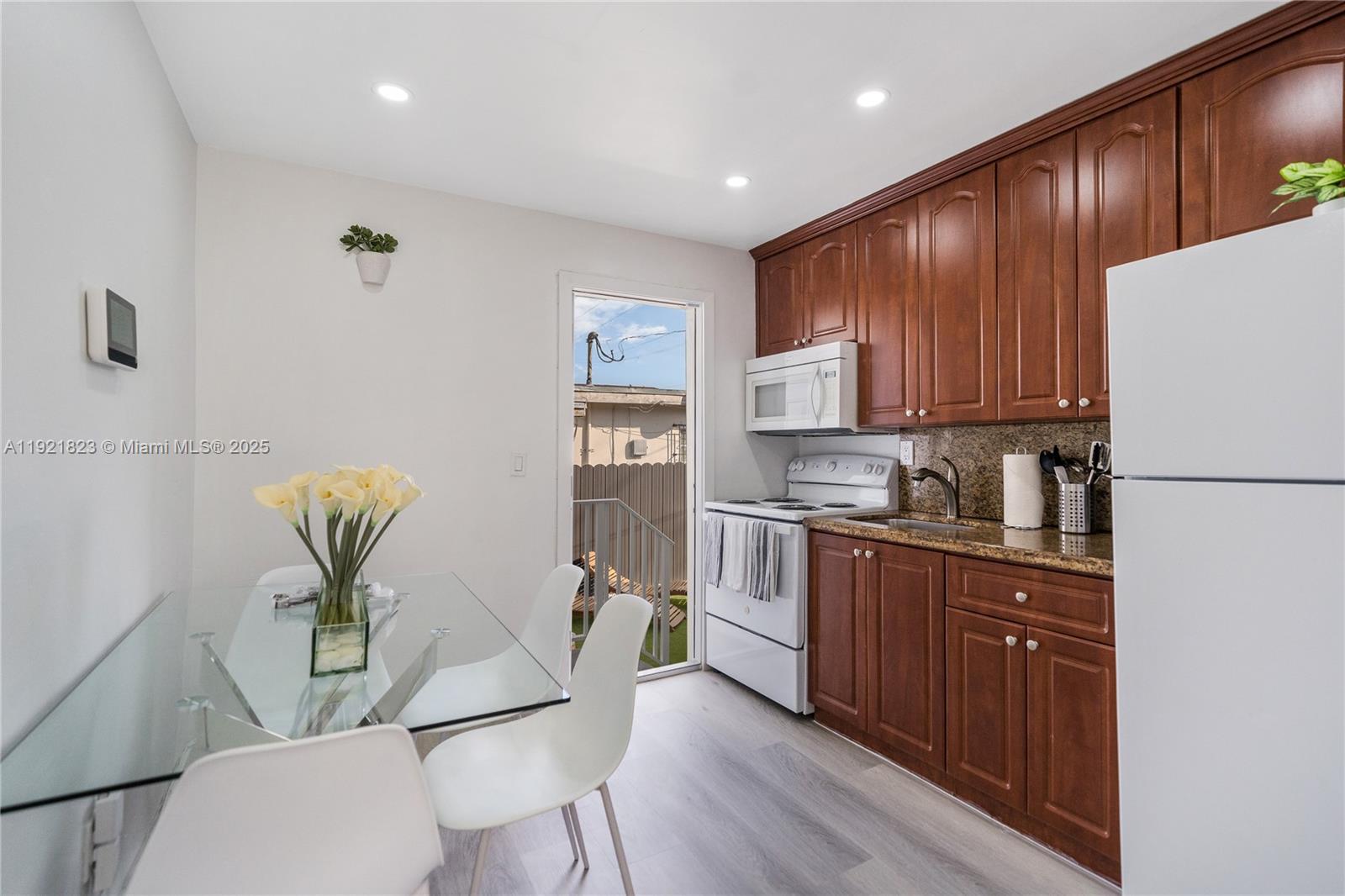 LEJEUNE GDN ESTATES AMD P - Residential Lease