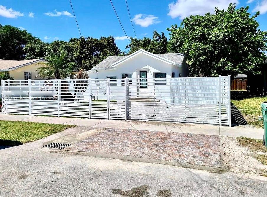1945 NW 51 st Ter