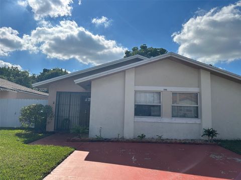 11966 SW 210 St 11966 Miami FL 33177
