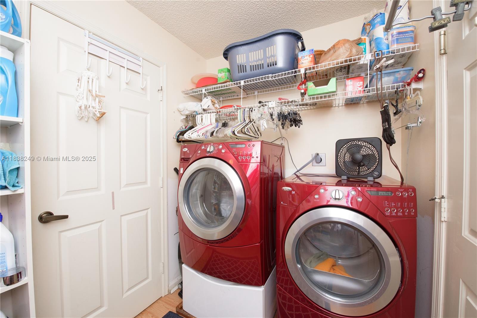 KEYS-GATE NO 1 - Residential