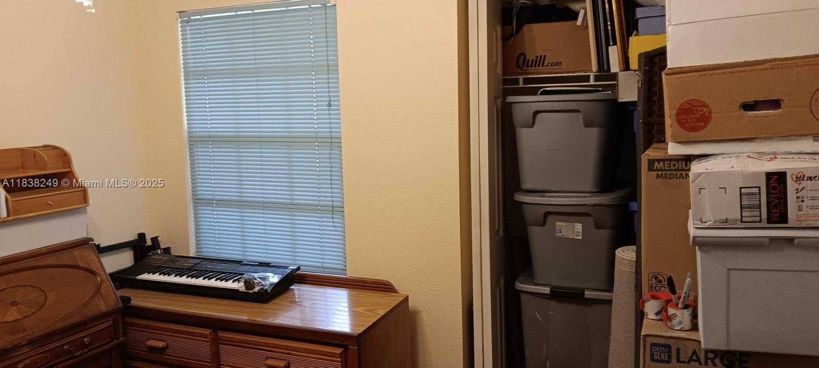 KEYS-GATE NO 1 - Residential