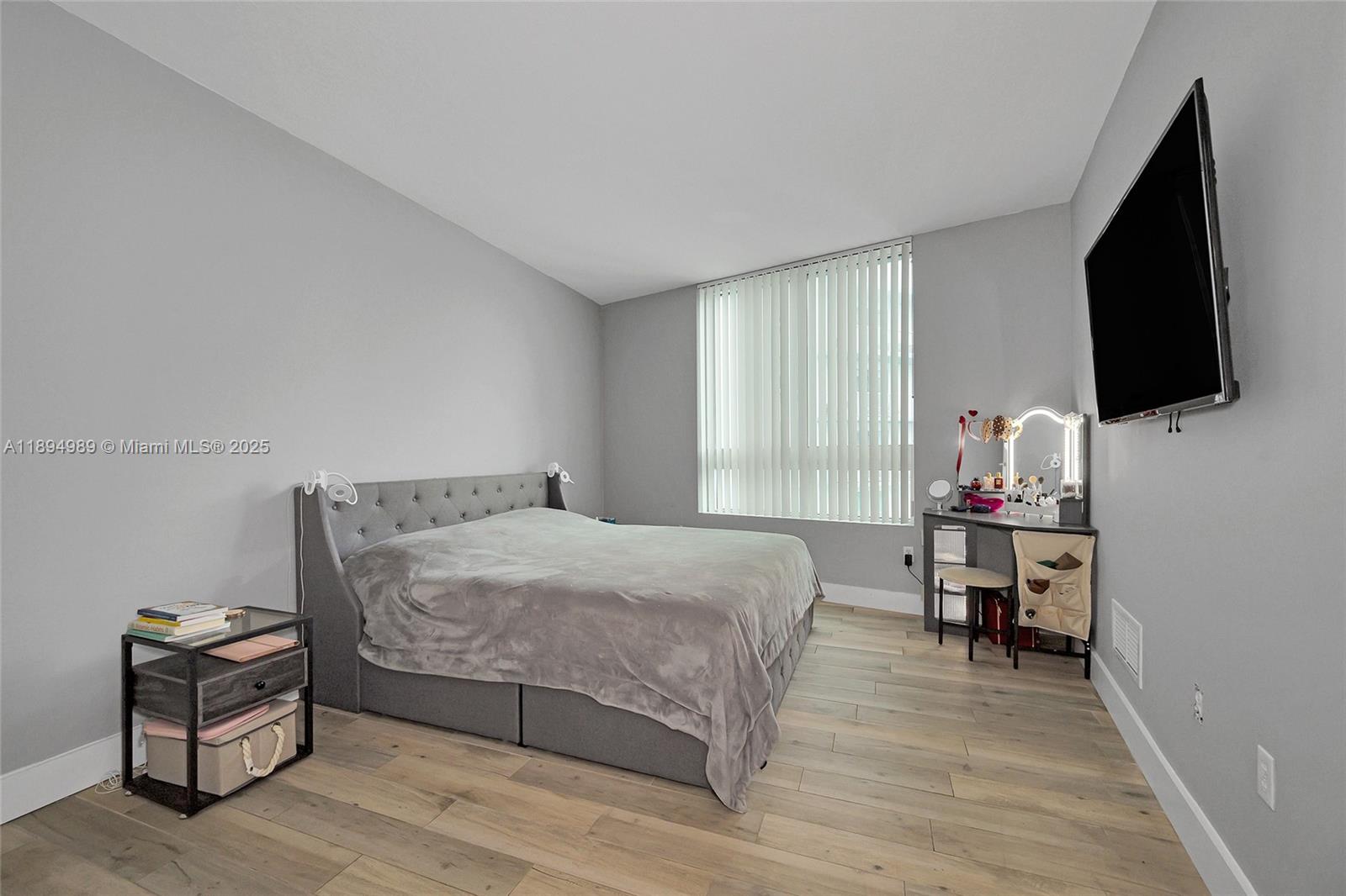 QUANTUM ON THE BAY CONDO - Residential