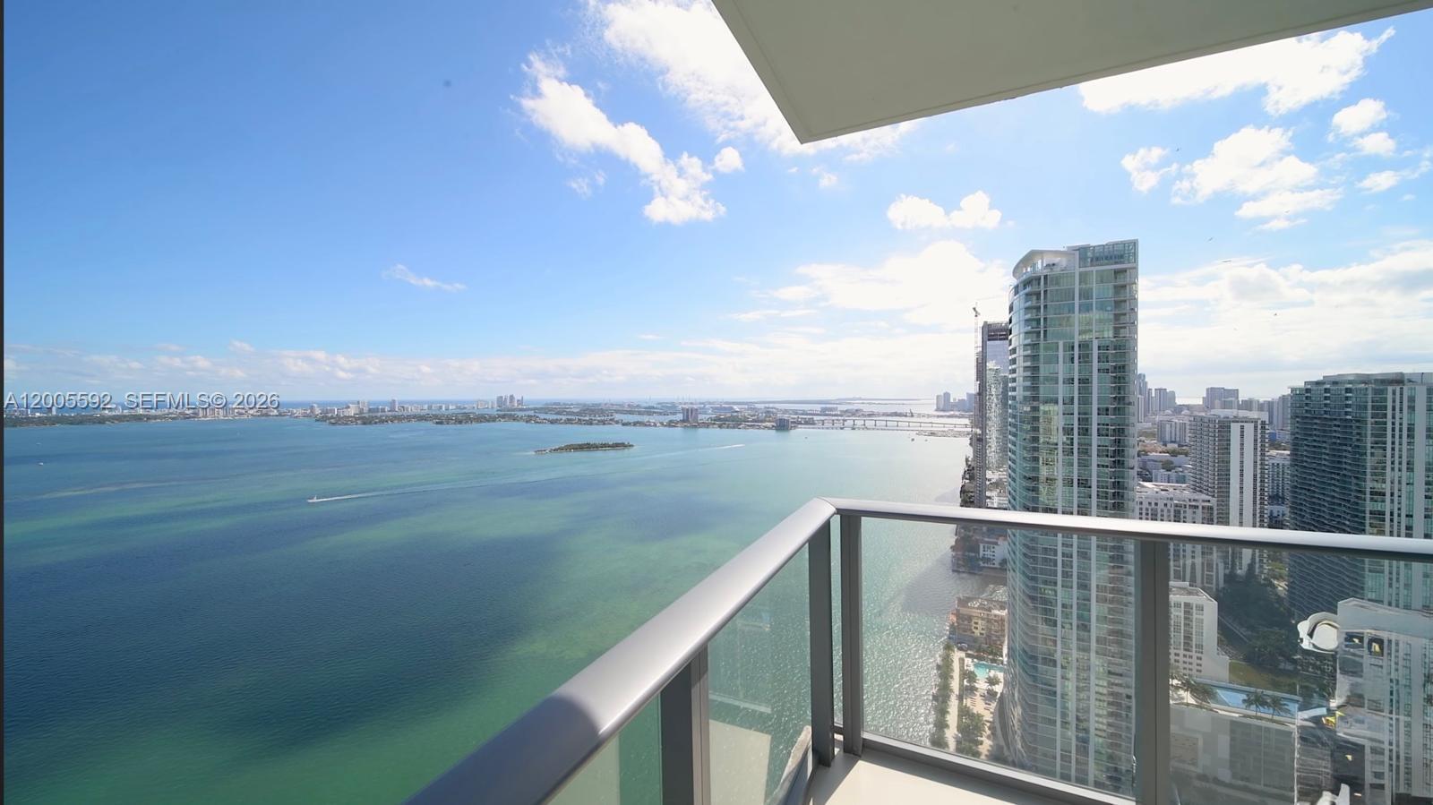 3131 NE 7th Ave 4401