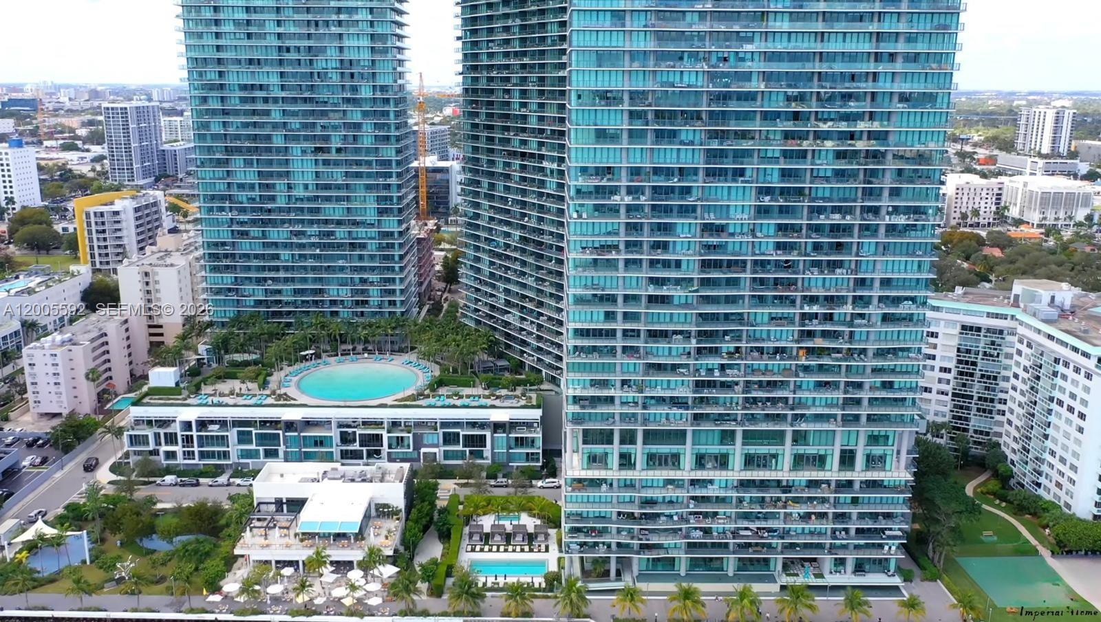 3131 NE 7th Ave 4401