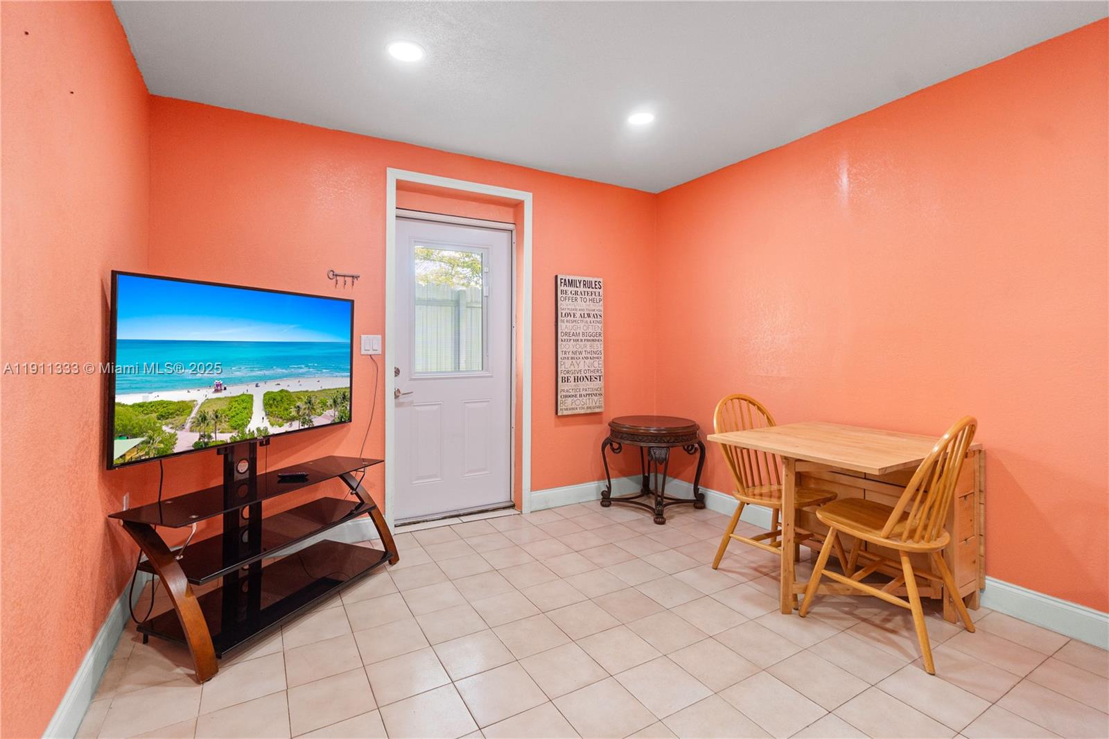 PALM SPRINGS SEC 4 - 5TH - Residential Lease