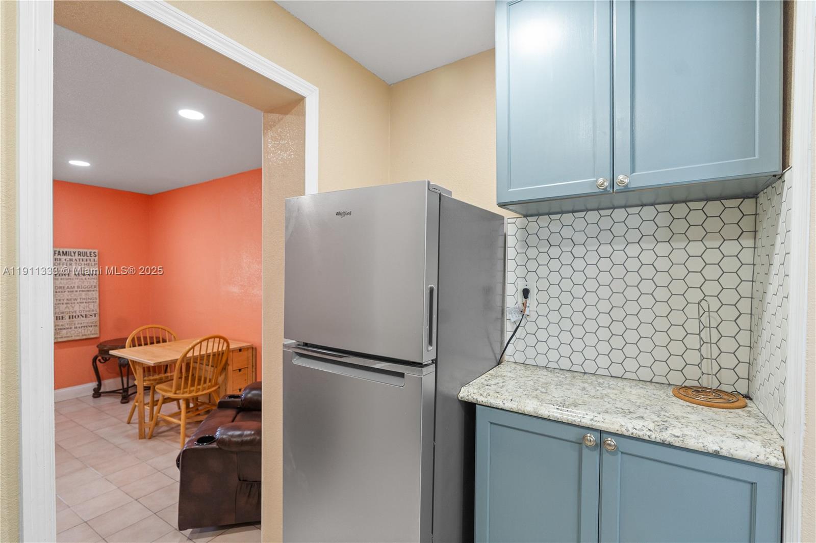 PALM SPRINGS SEC 4 - 5TH - Residential Lease