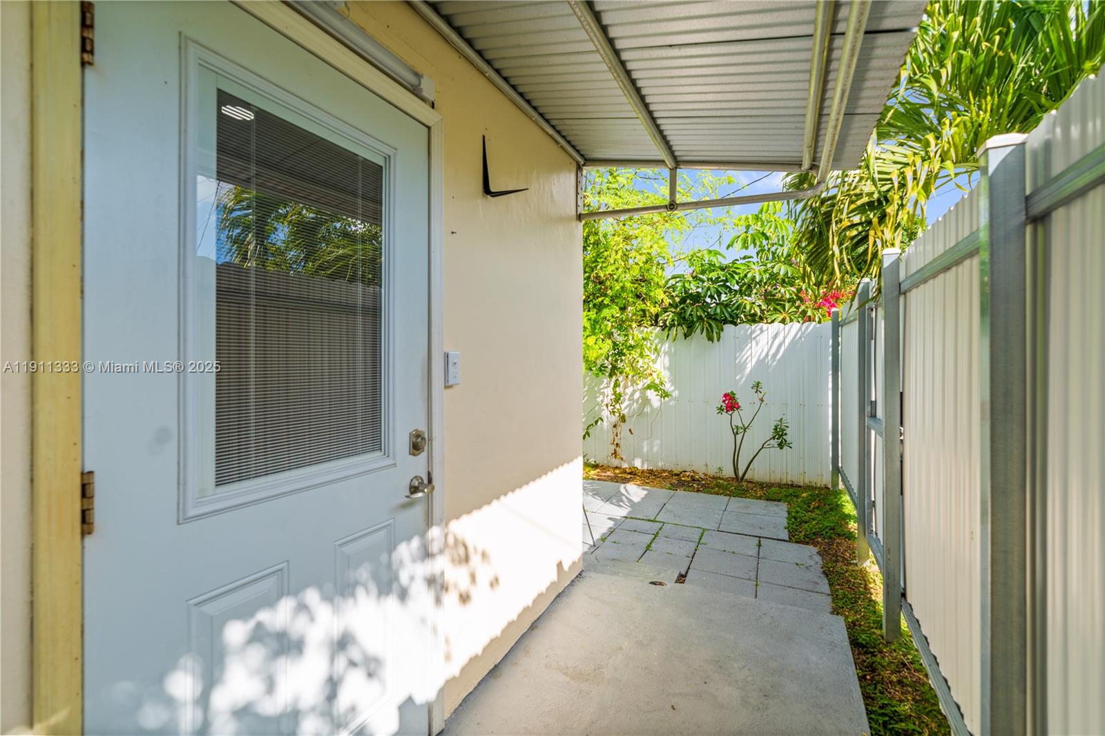 PALM SPRINGS SEC 4 - 5TH - Residential Lease