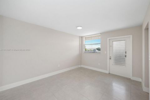 Condominium in Miami FL 14165 87th St 2.jpg