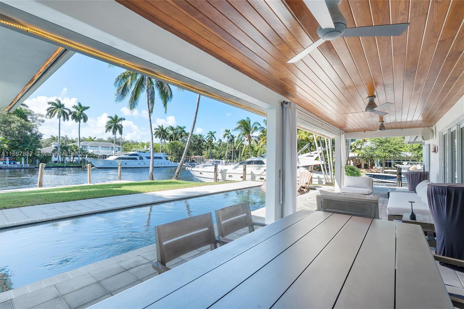 SOUTH NEW RIVER ISLES SEC - Residential