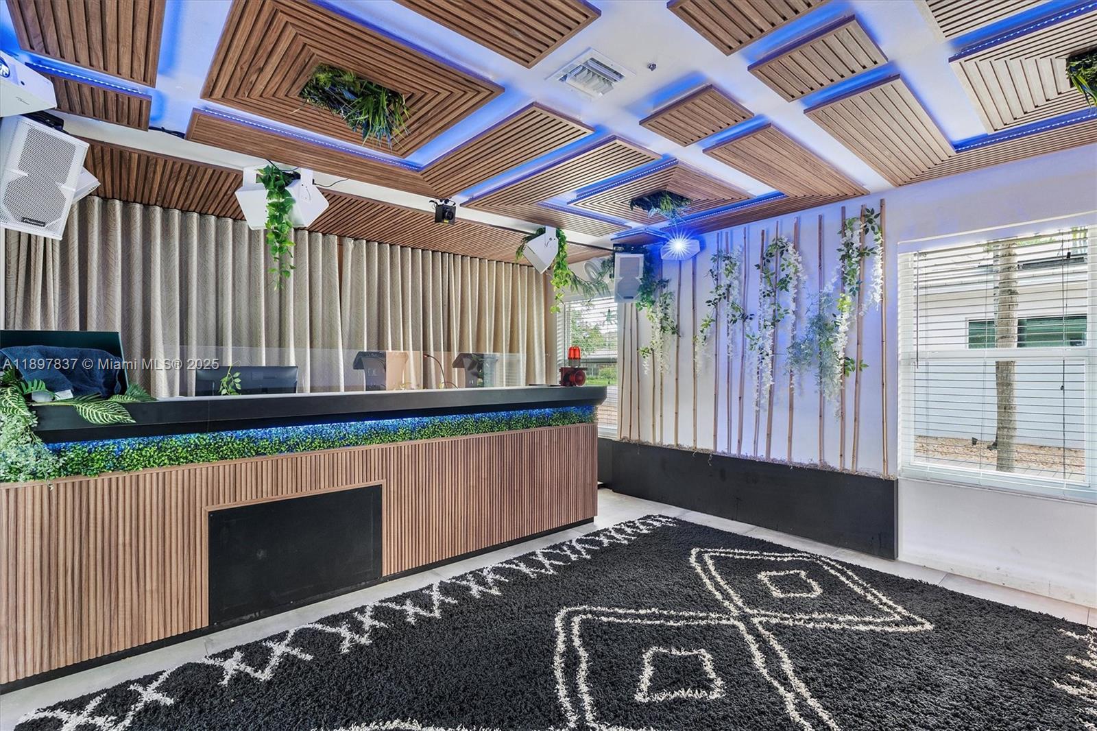 SOUTH NEW RIVER ISLES SEC - Residential