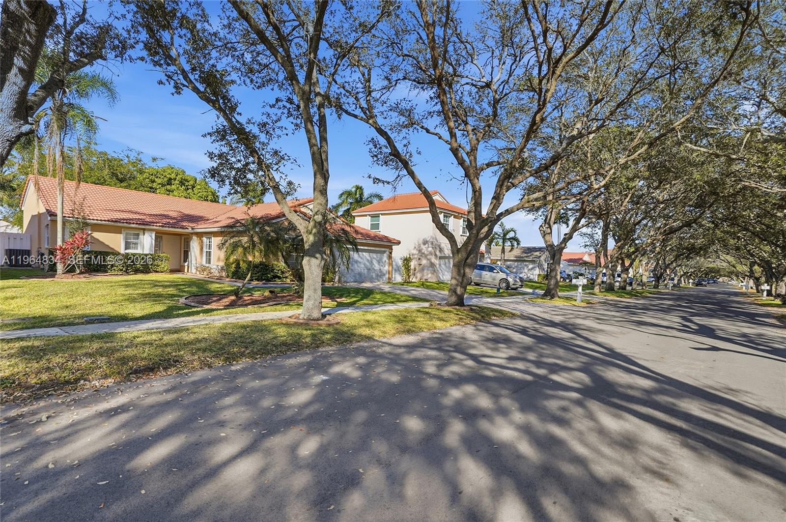 12801 SW 20th St, Miramar, FL, 33027/$689,000 4 12801 SW 20th St