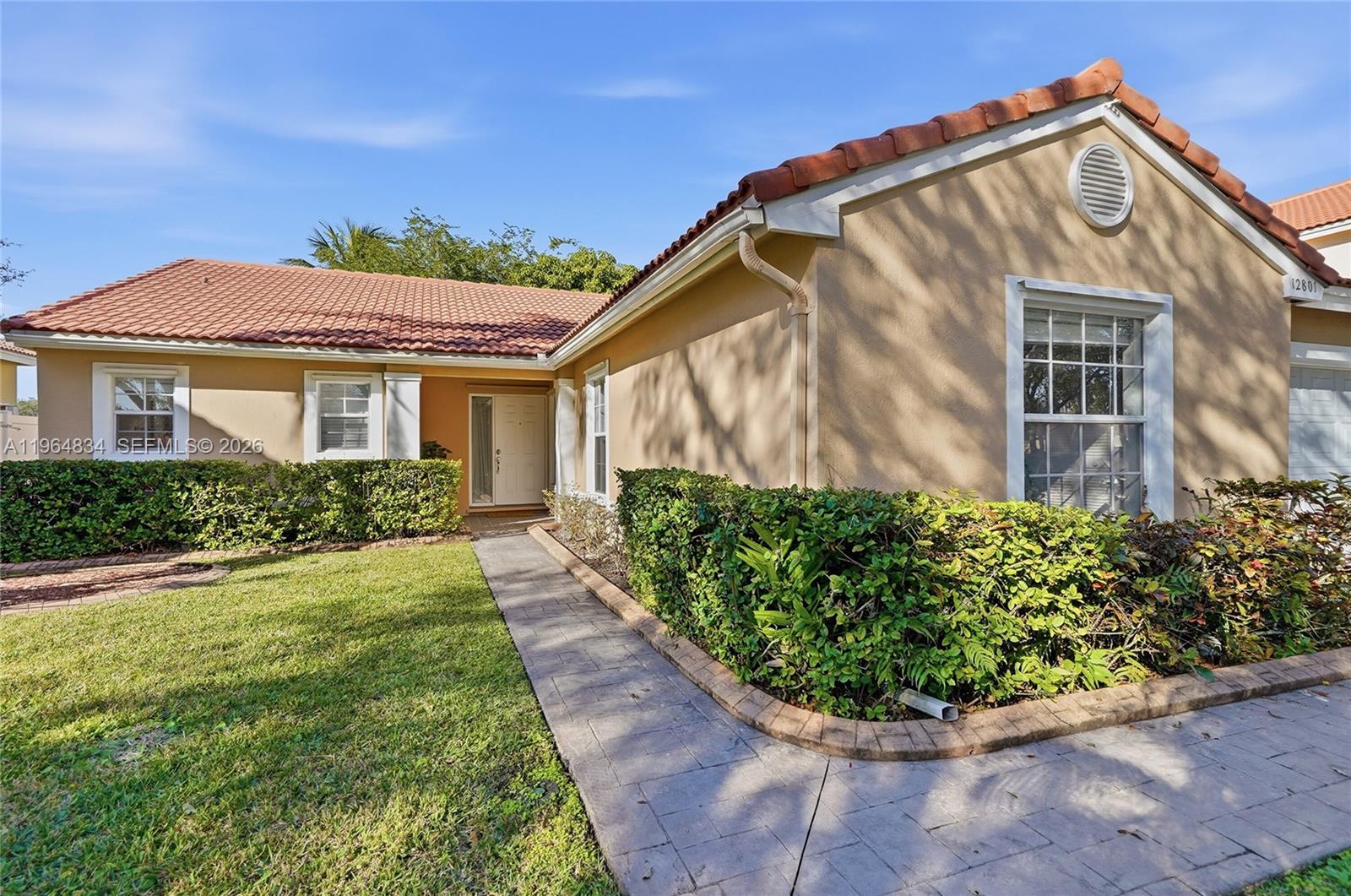 12801 SW 20th St, Miramar, FL, 33027/$689,000 1 12801 SW 20th St