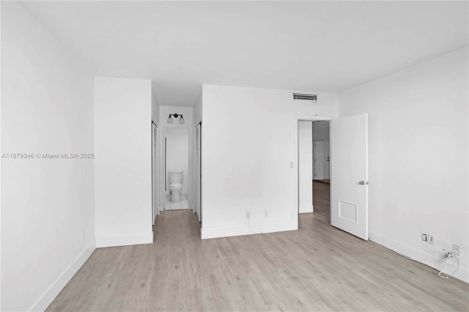 GABLES WATERWAY TOWERS CO - Residential