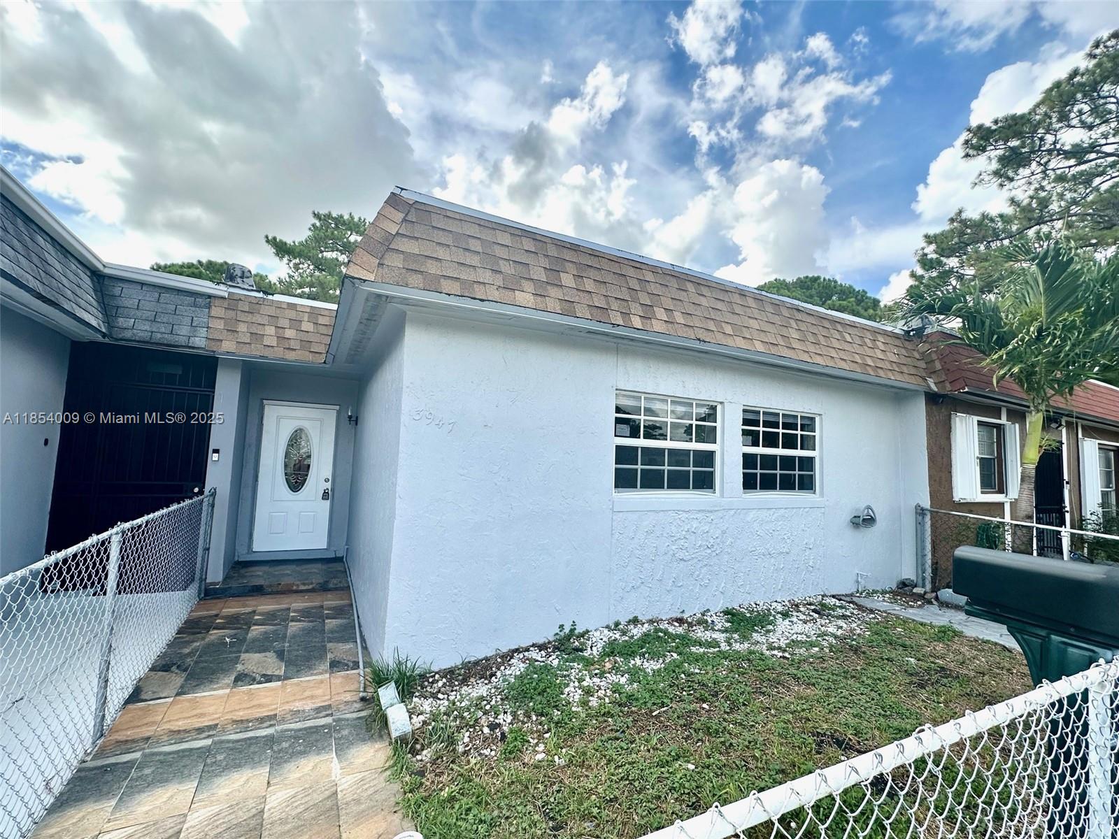3947 NW 207th St Rd