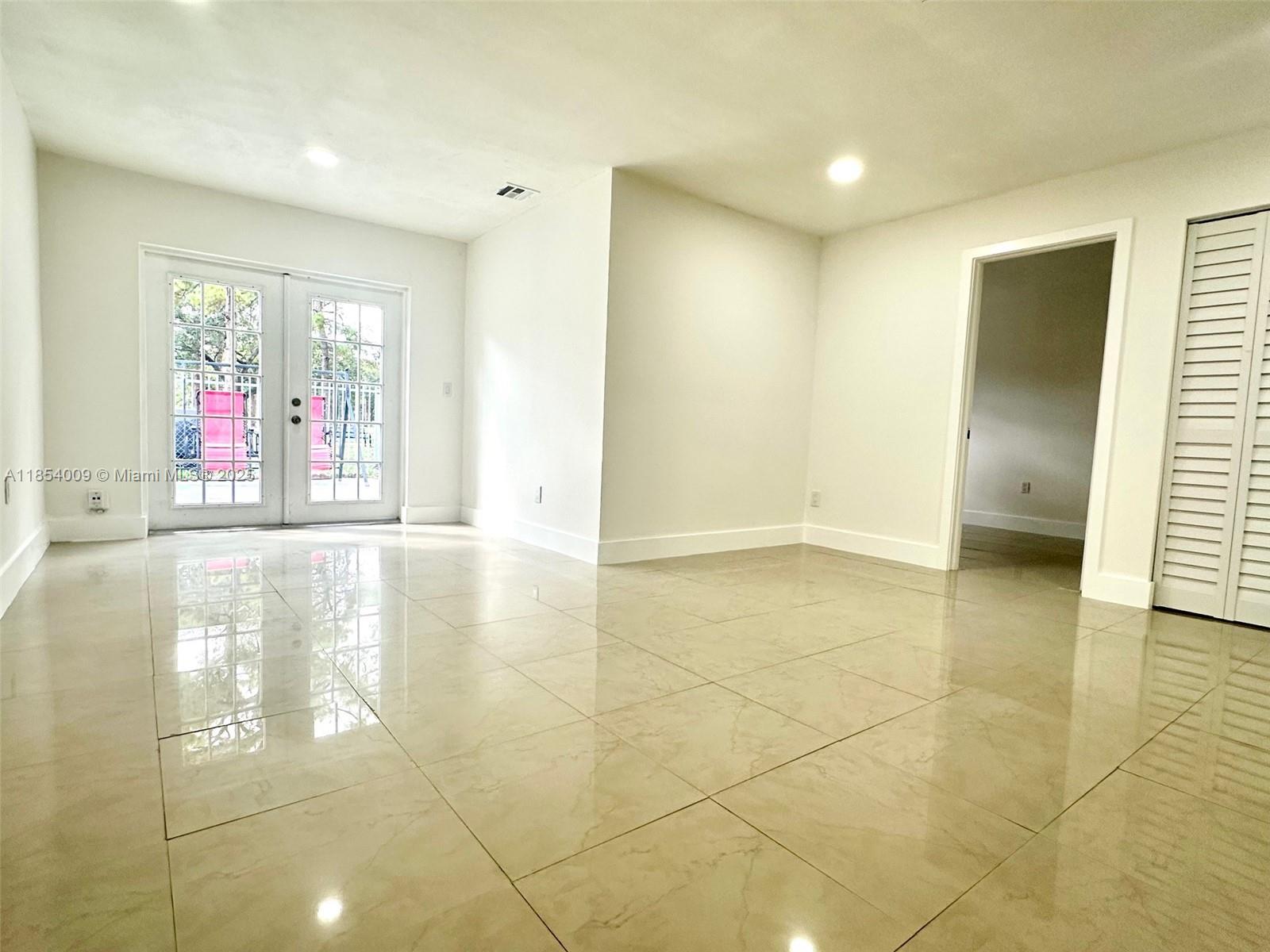 3947 NW 207th St Rd