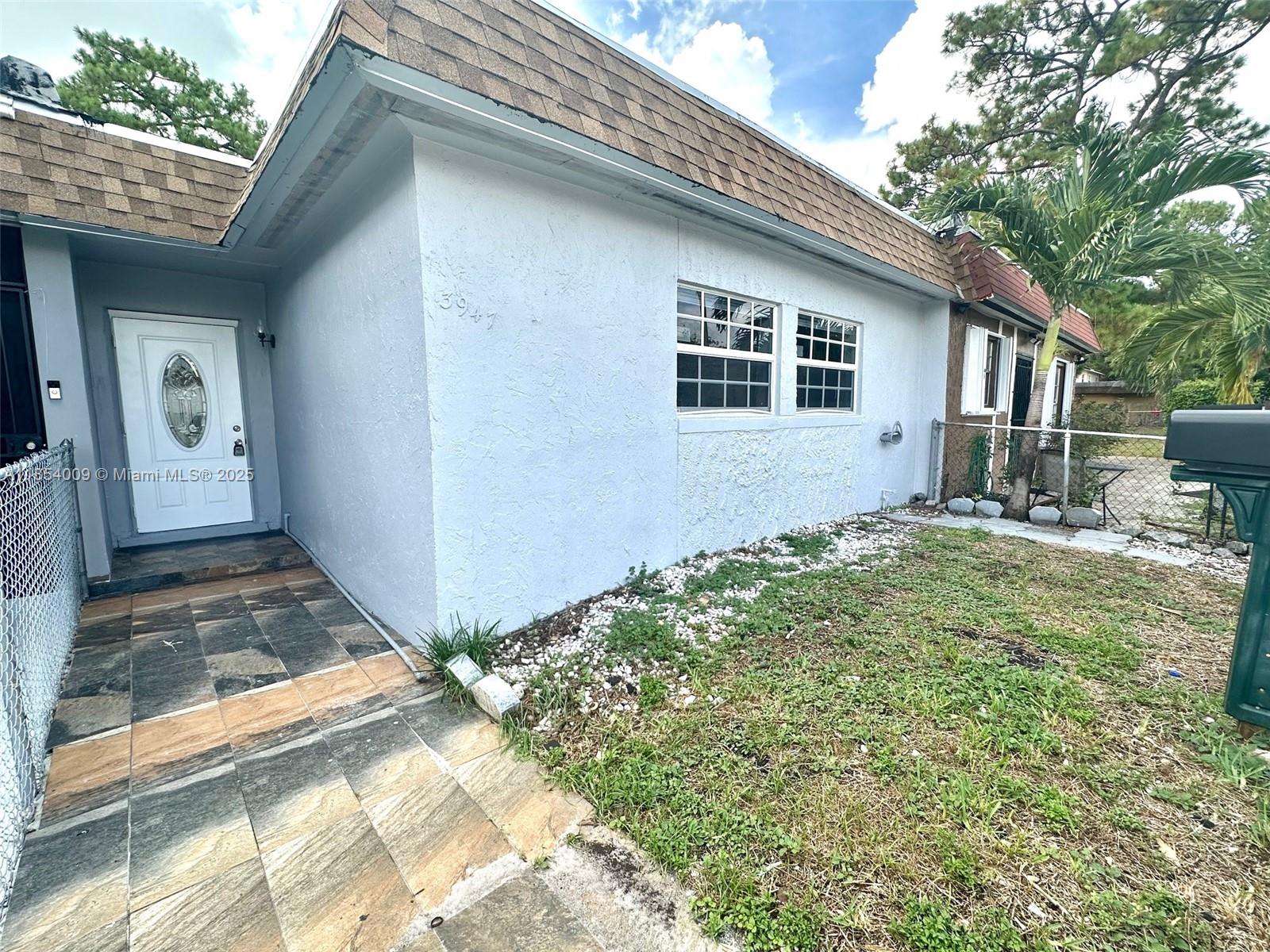 3947 NW 207th St Rd