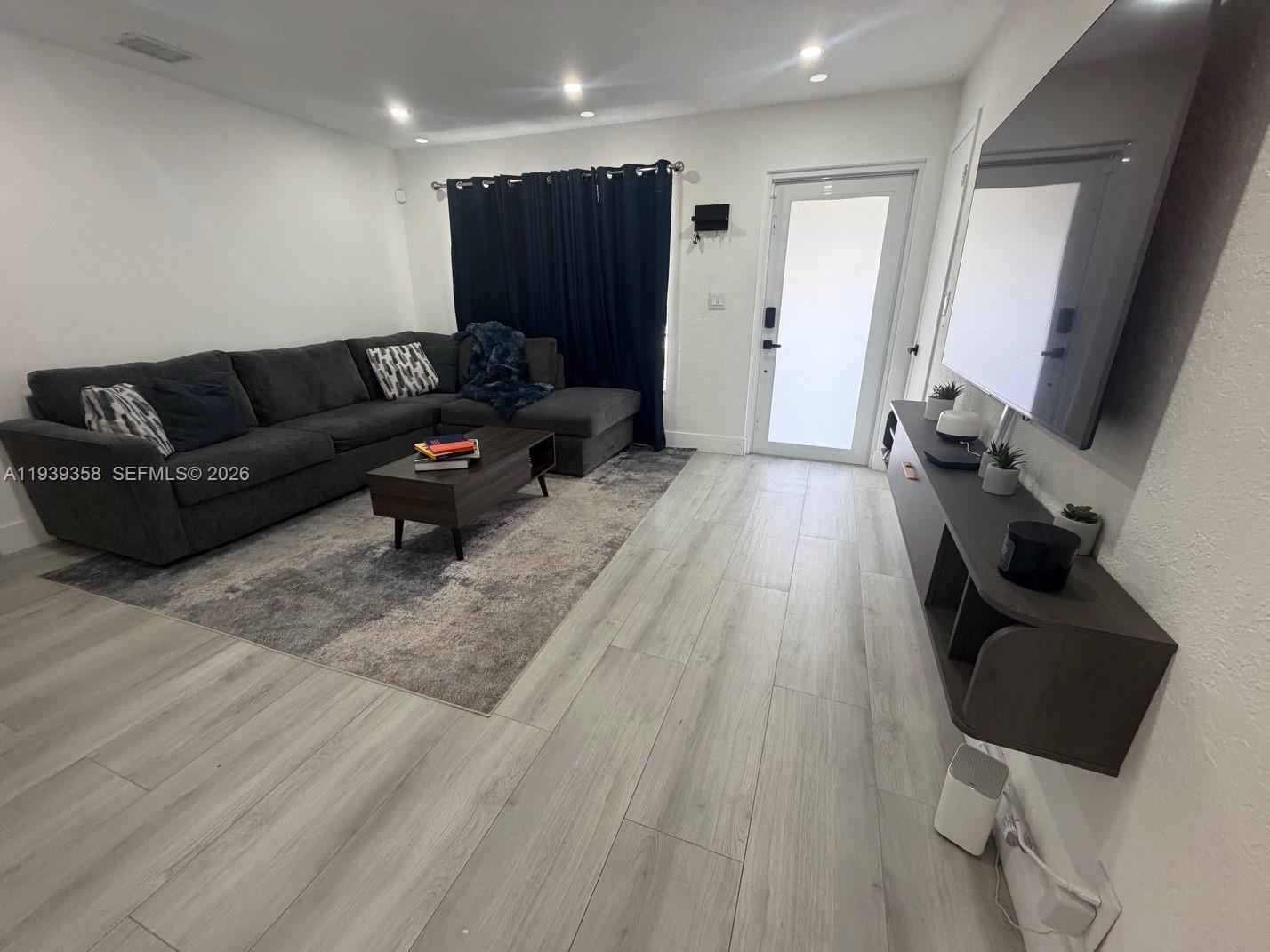 FAIRMONT - Residential