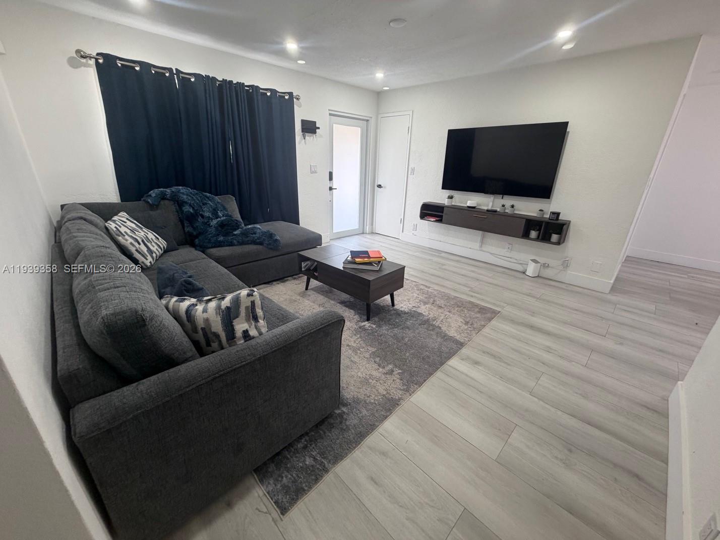 FAIRMONT - Residential