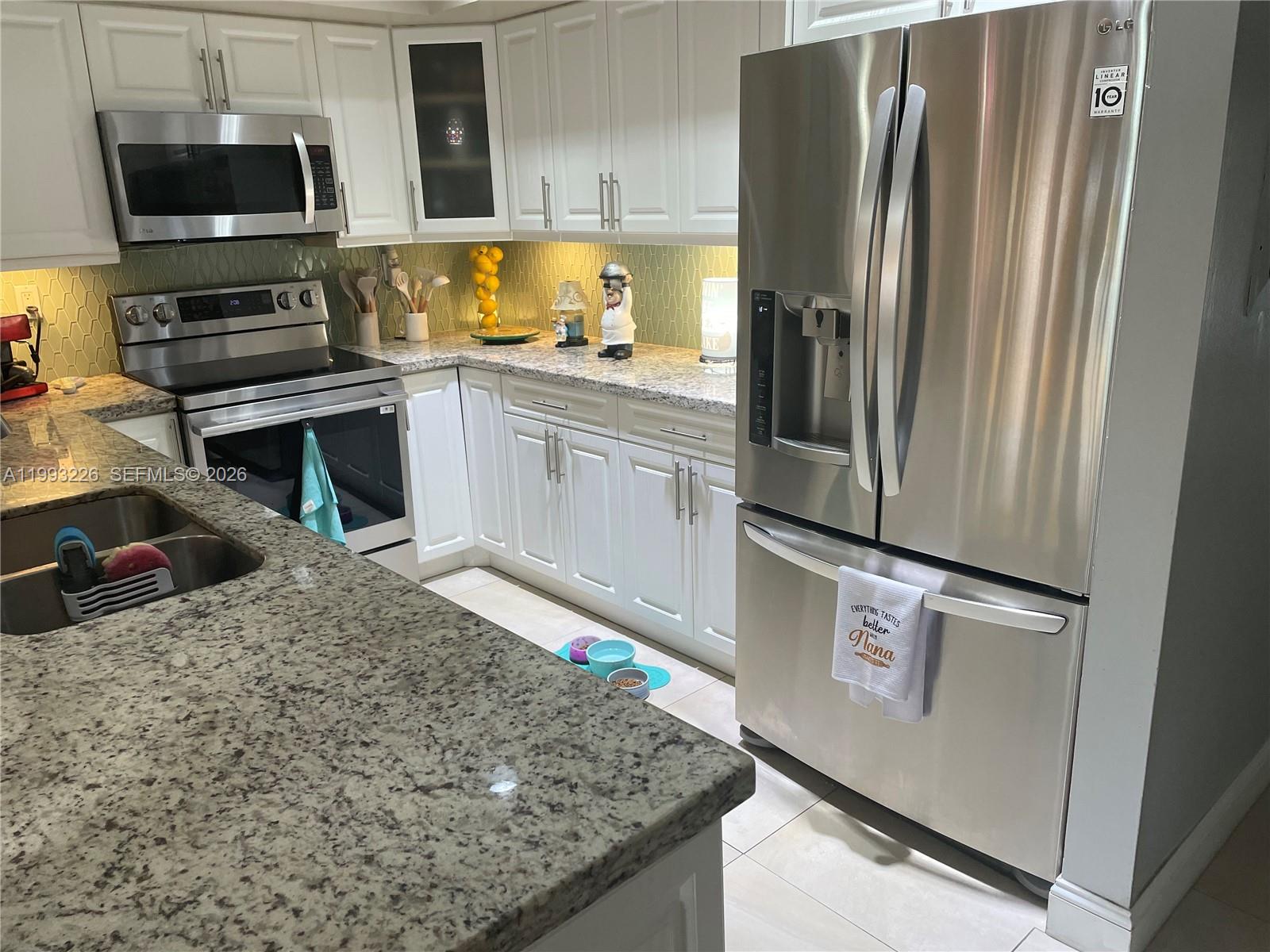 MIAMI LAKES WINDMILL GATE - Residential