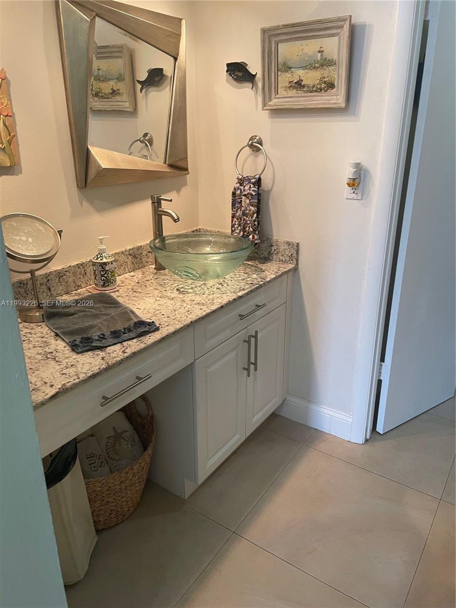 MIAMI LAKES WINDMILL GATE - Residential