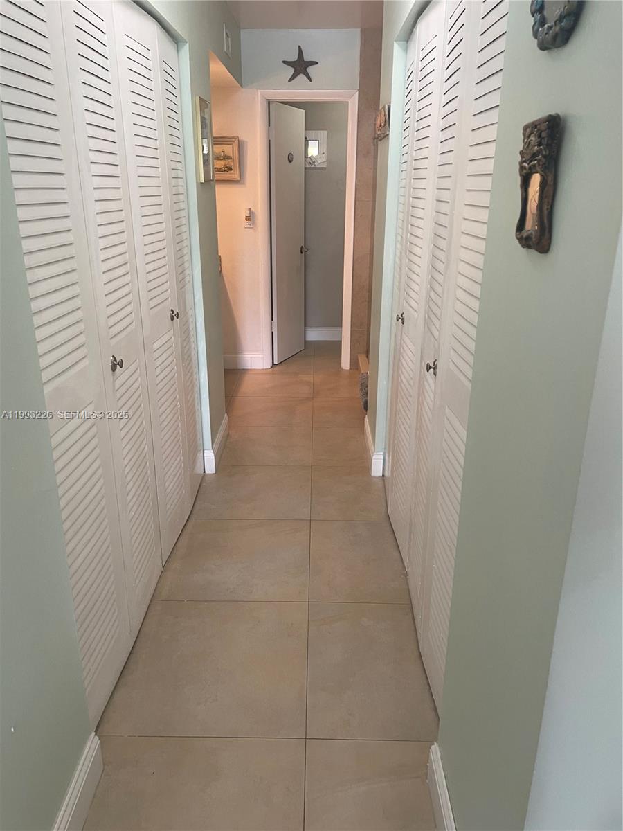 MIAMI LAKES WINDMILL GATE - Residential